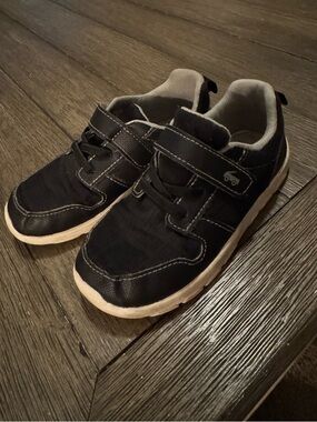 See Kai Run basic toddler Tenny sneakers